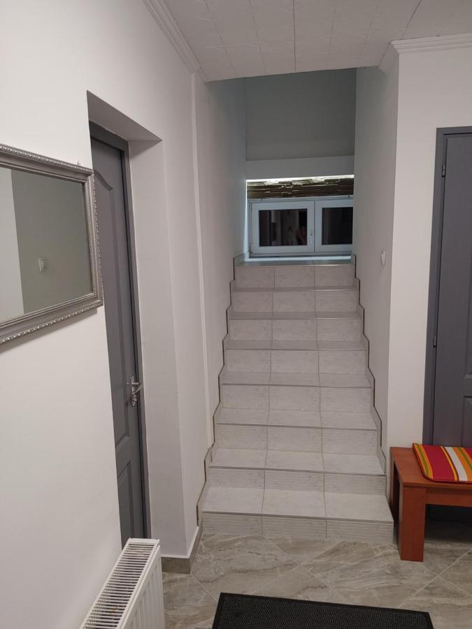 Fiesta Apartman Miskolc Eksteriør billede