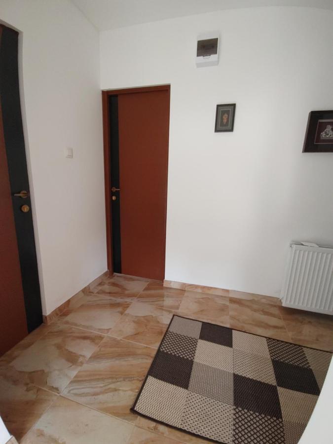 Fiesta Apartman Miskolc Eksteriør billede