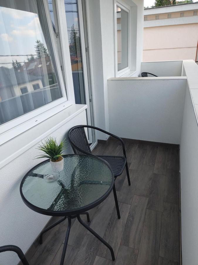 Fiesta Apartman Miskolc Eksteriør billede